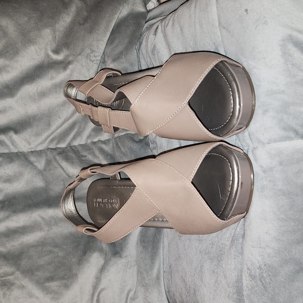 Kenneth Cole Reaction wedge sandal